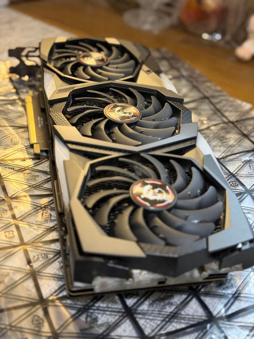 グラフィックボード・グラボ・ビデオカード MSI GeForce RTX 2080 GAMING X TRIO