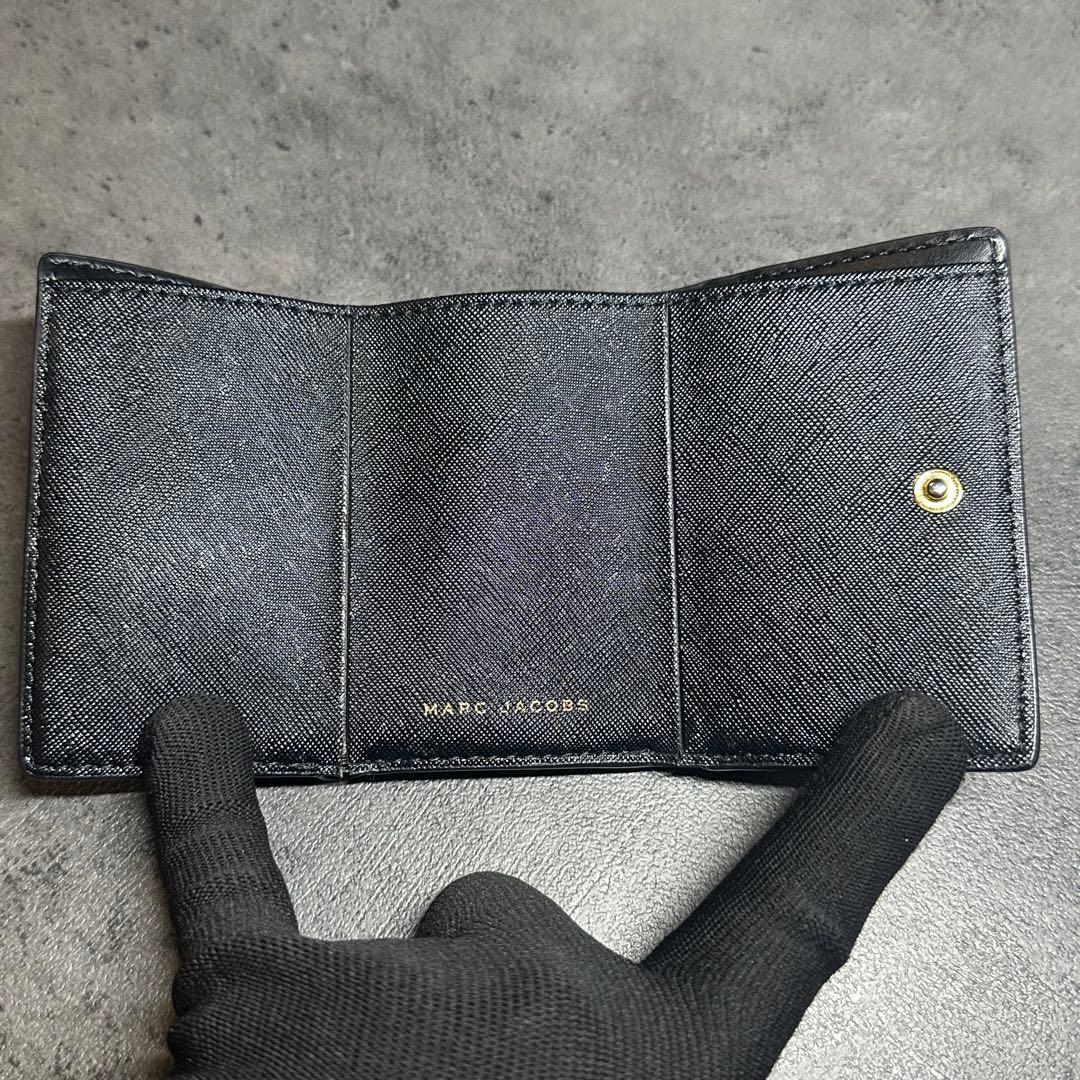 MARC JACOBS ロゴ　三つ折り財布　コンパクトウォレット　ミニ財布