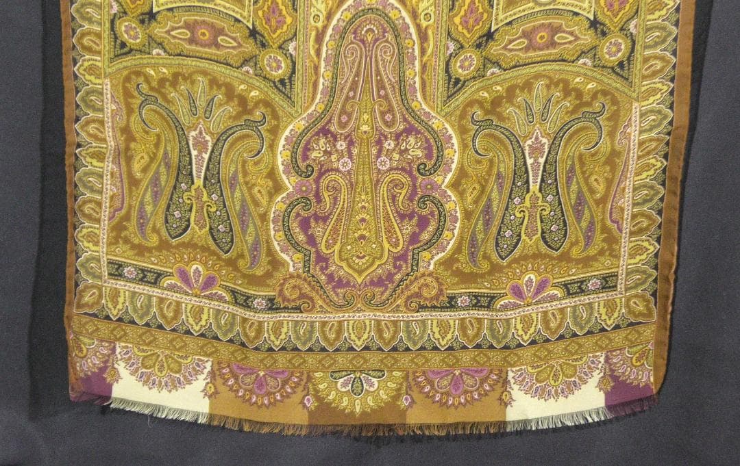 極美品　ETRO エトロ　大判ストール　スカーフ　シルク100％　 D539