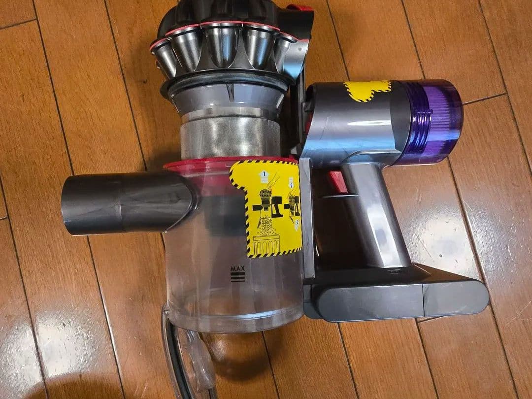 ダイソン Dyson V8 Slim Fluffy コードレス 掃除機
