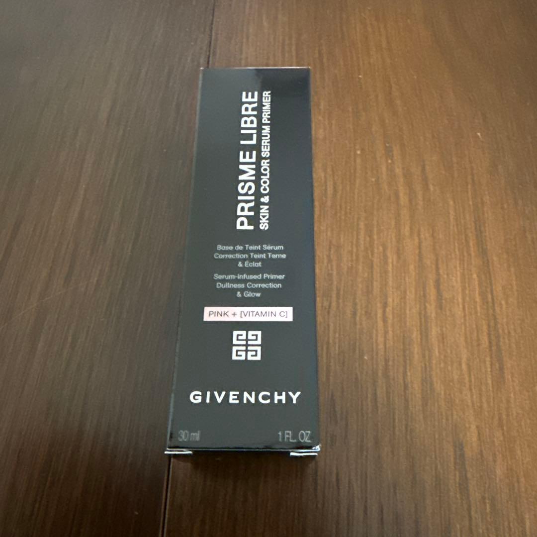 GIVENCHY プリズム・リーブル・ケア＆カラー・セラム・プライマー　ピンク