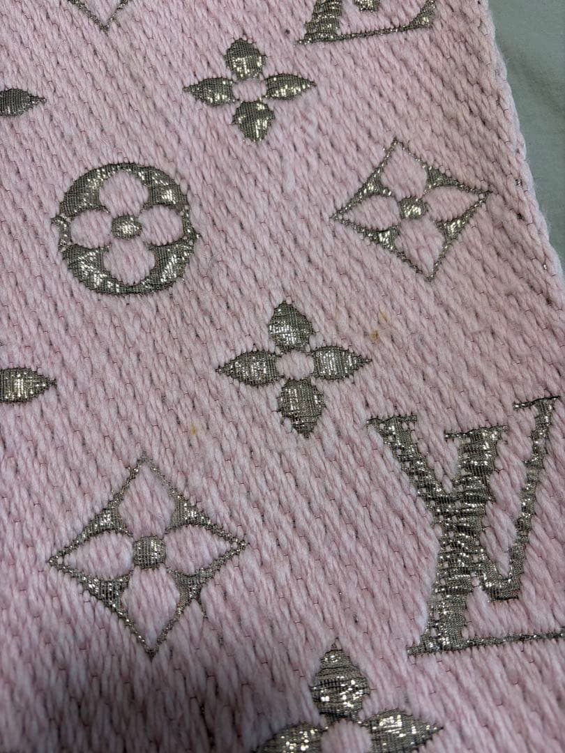 LOUIS VUITTON マフラーエシャルプ　ロゴマニアシャイン