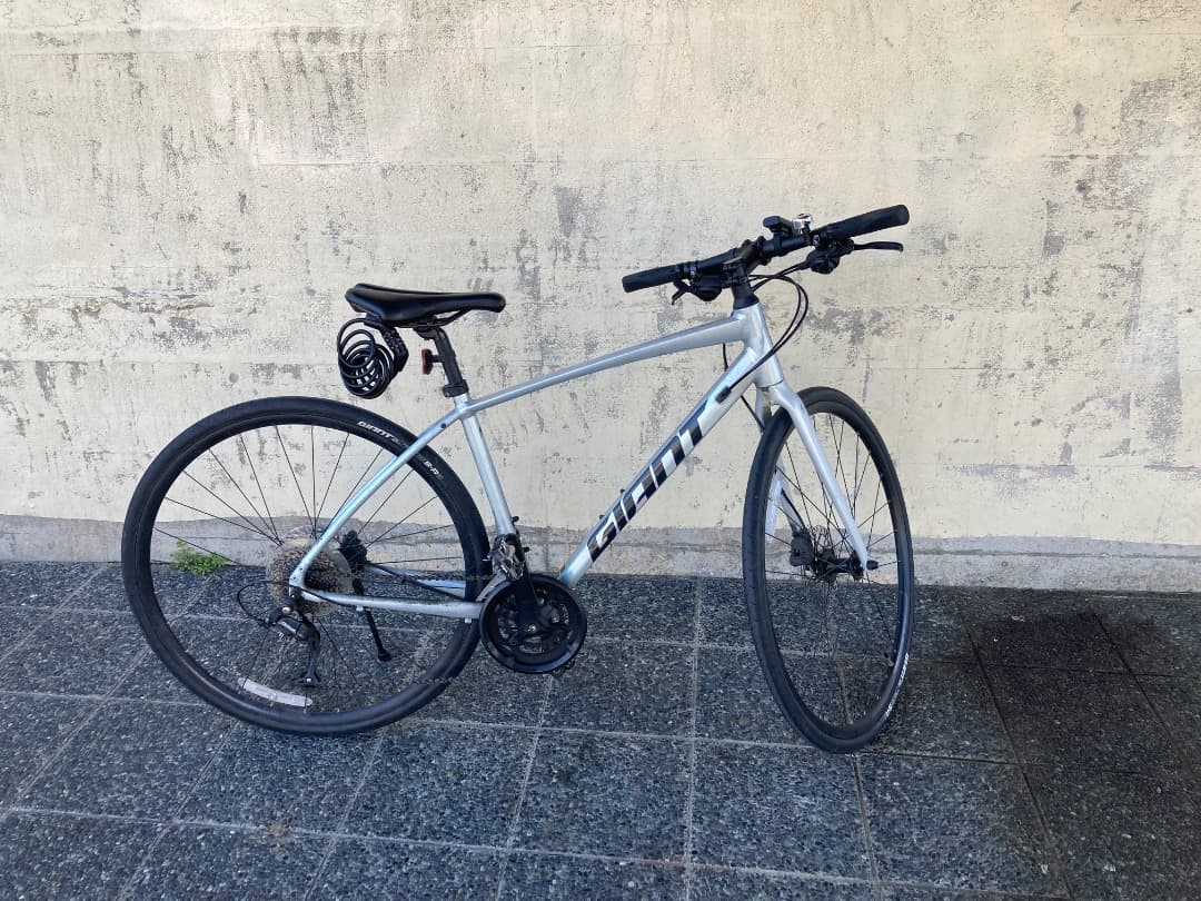 2023 GIANT ESCAPE RX2 DISC 465 シルバー（京都）