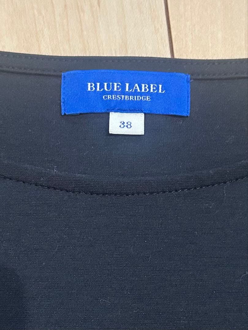 ブルーレーベルクレストブリッジ　アシンメトリックデザイン 半袖Tシャツ