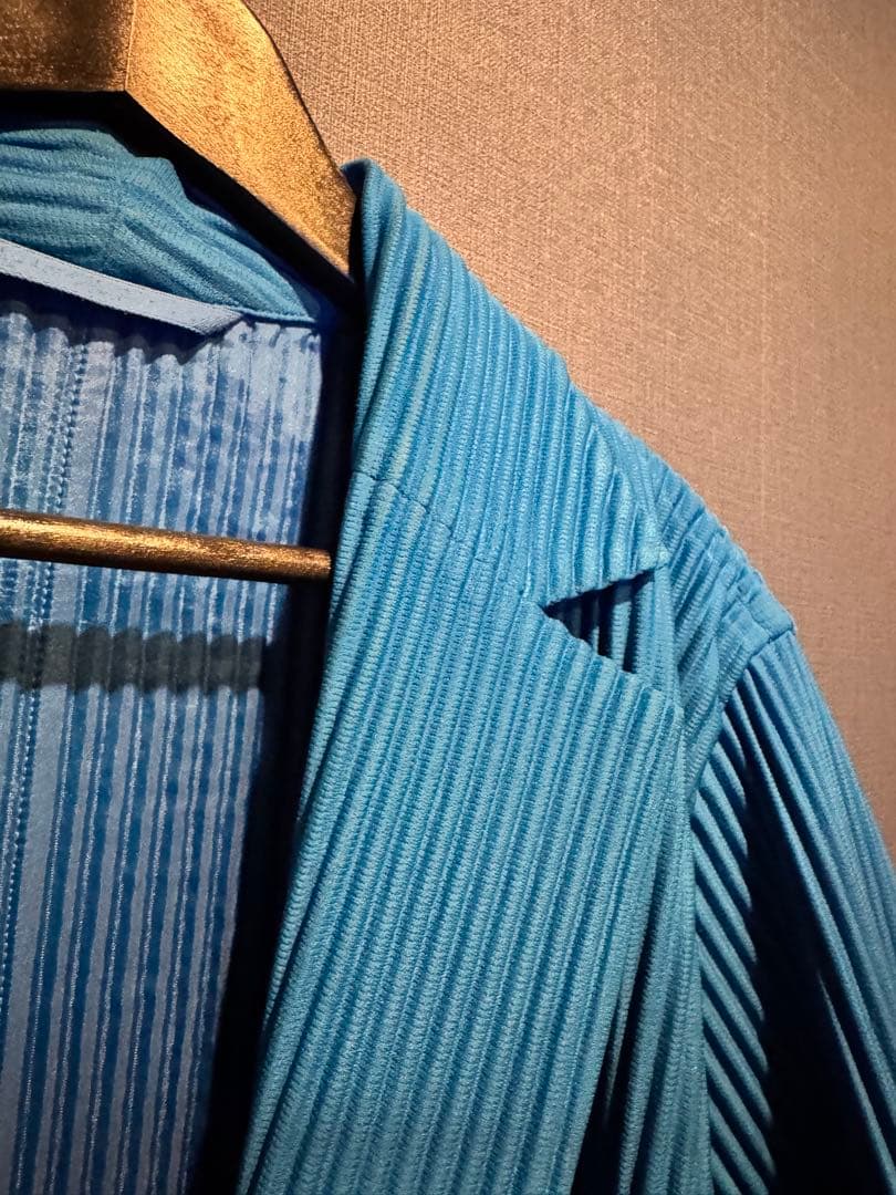 【最終価格】HOMME PLISSE ISSEY MIYAKE ブルー 3