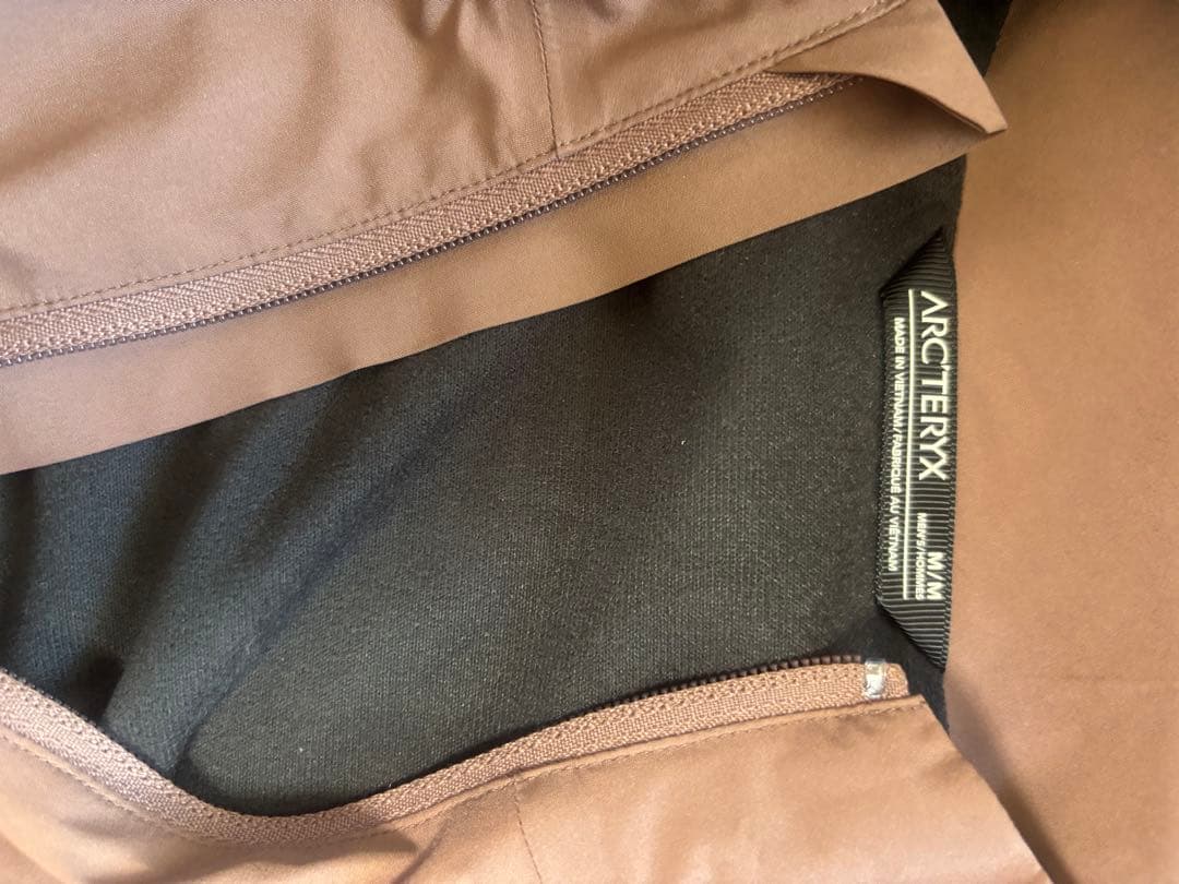 ARC'TERYX ソラノジャケット ベルベットサンド・ M