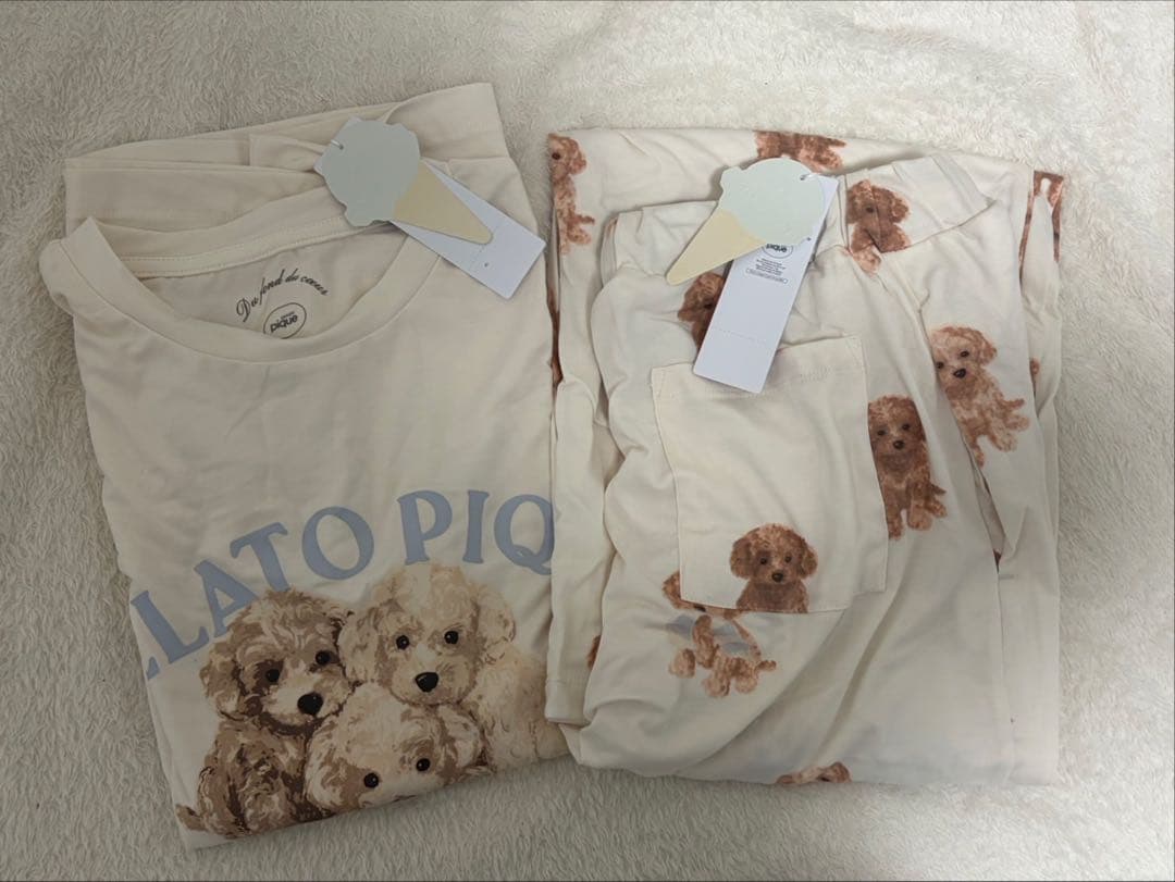 【新品未使用】ジェラートピケ　犬　プードル　ロゴ　半袖Tシャツ&ロングパンツ　左
