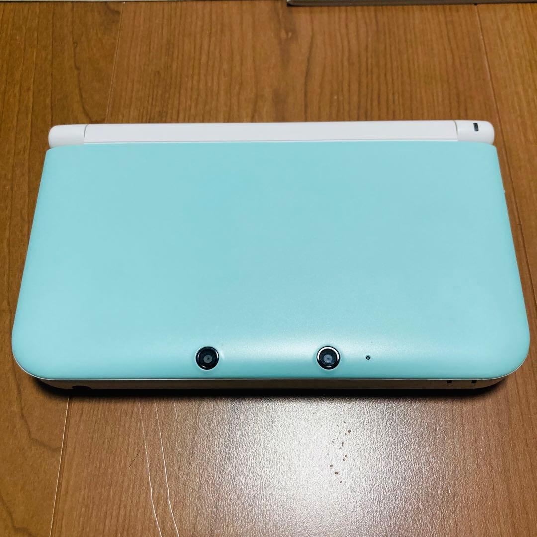 ニンテンドー3DS LLミント×ホワイト生産終了　付属品有　充電器付入手困難