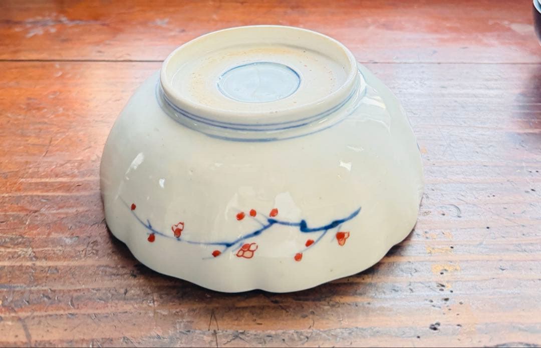 骨董皿　伊万里焼 色絵草花文膾皿　アンティーク皿 一客 なます皿　美しい輪花皿