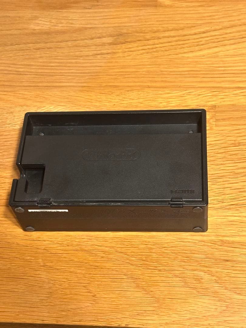 Switch本体・ケーブル・プロコントローラー×2
