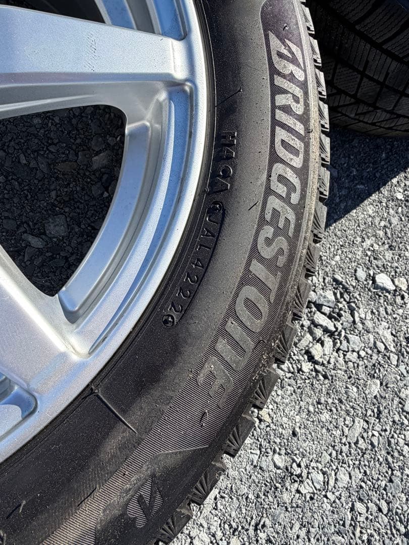 ブリザック VRX3 ホイール付きスタッドレス　15インチ