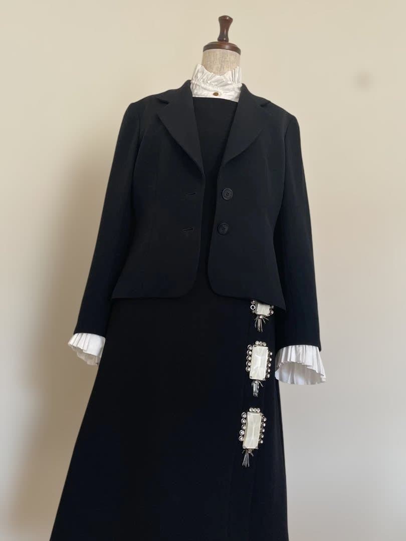 【PRADAプラダ】ビジューモチーフBLACKドレス　イタリア製　42サイズ