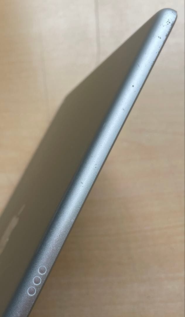iPad 第9世代　A2602　Wi-Fi シルバー　64GB ジャンク品