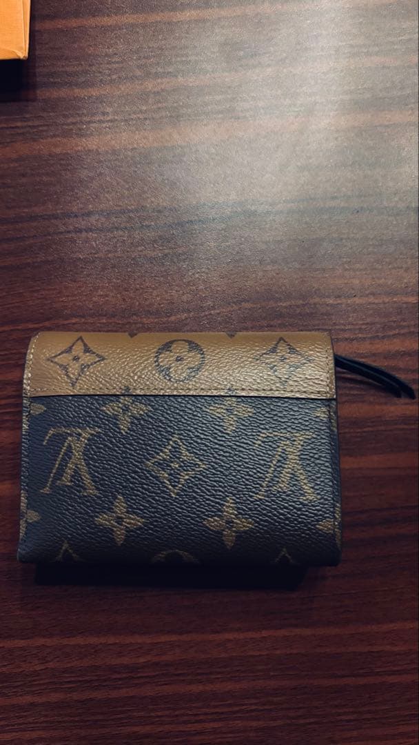 Louis Vuitton ポルトフォイユ•ヴィクトリーヌ