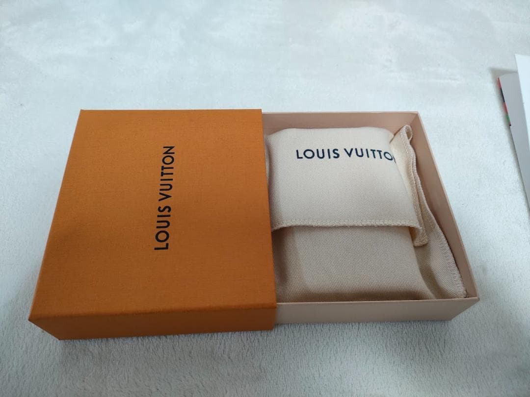 LOUIS VUITTON ポルトフォイユ リサ×村上隆