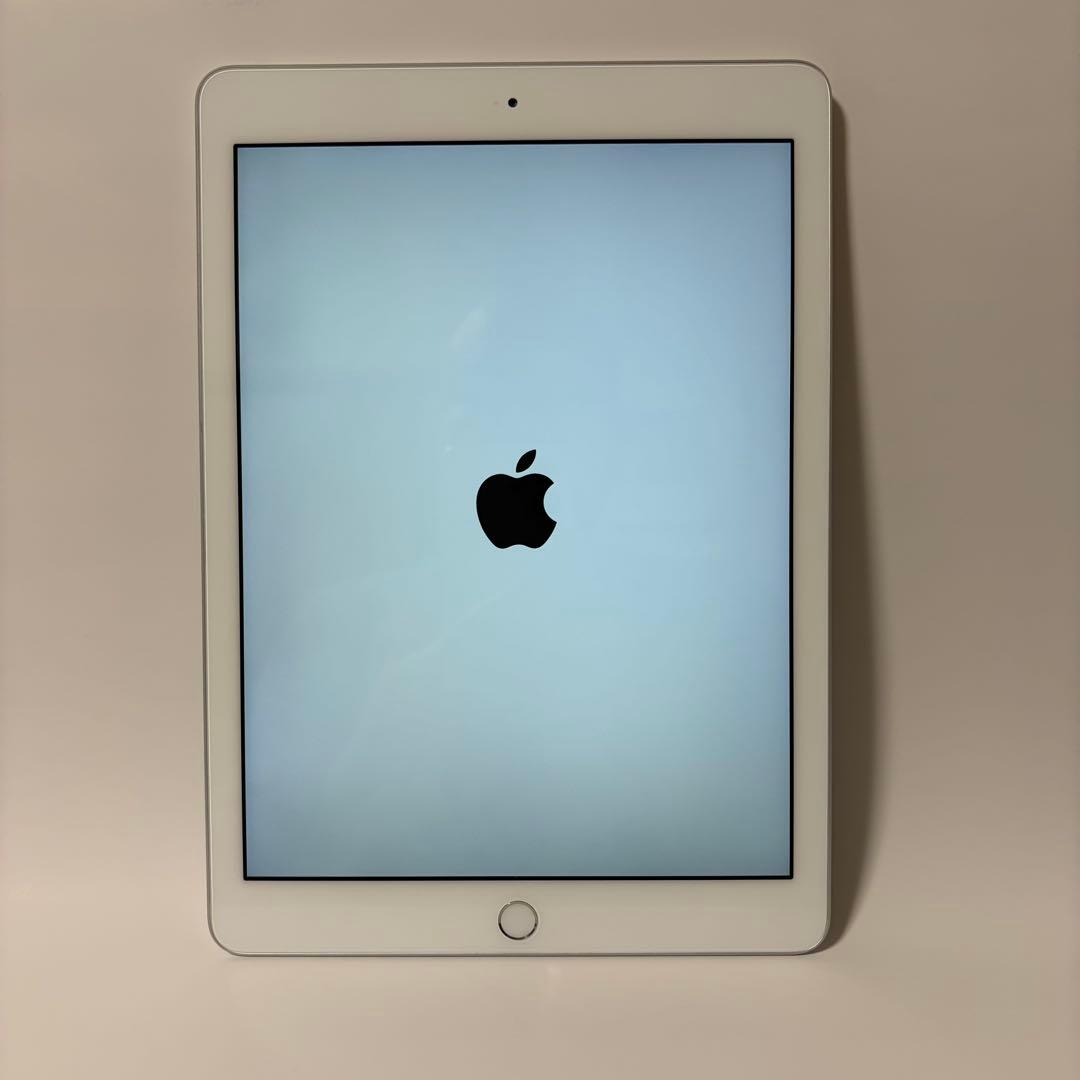 Apple iPad 10.2インチ 第6世代 A1893 シルバー