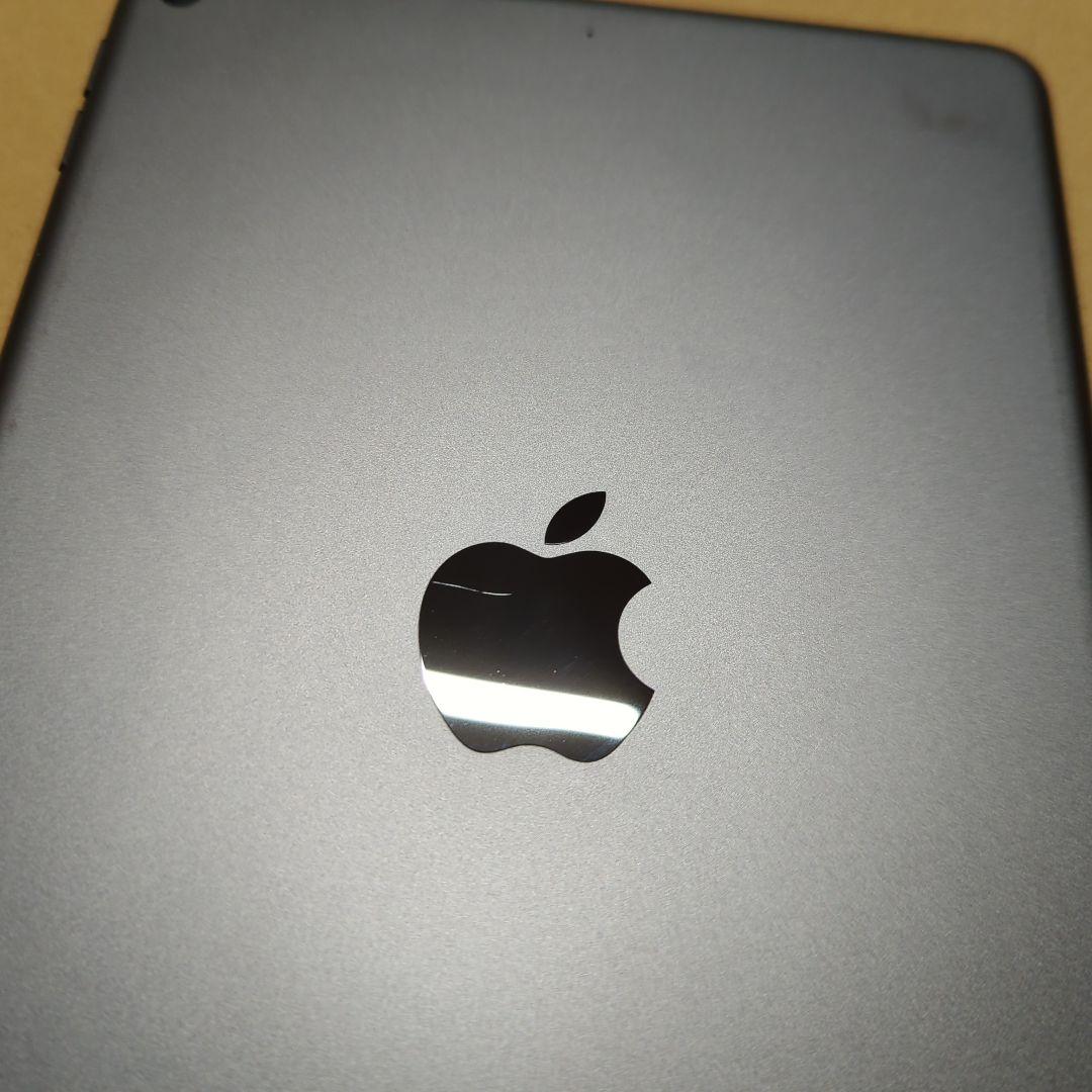 P*n様 Apple iPad mini(第５世代) Wi-Fi256GBスペー