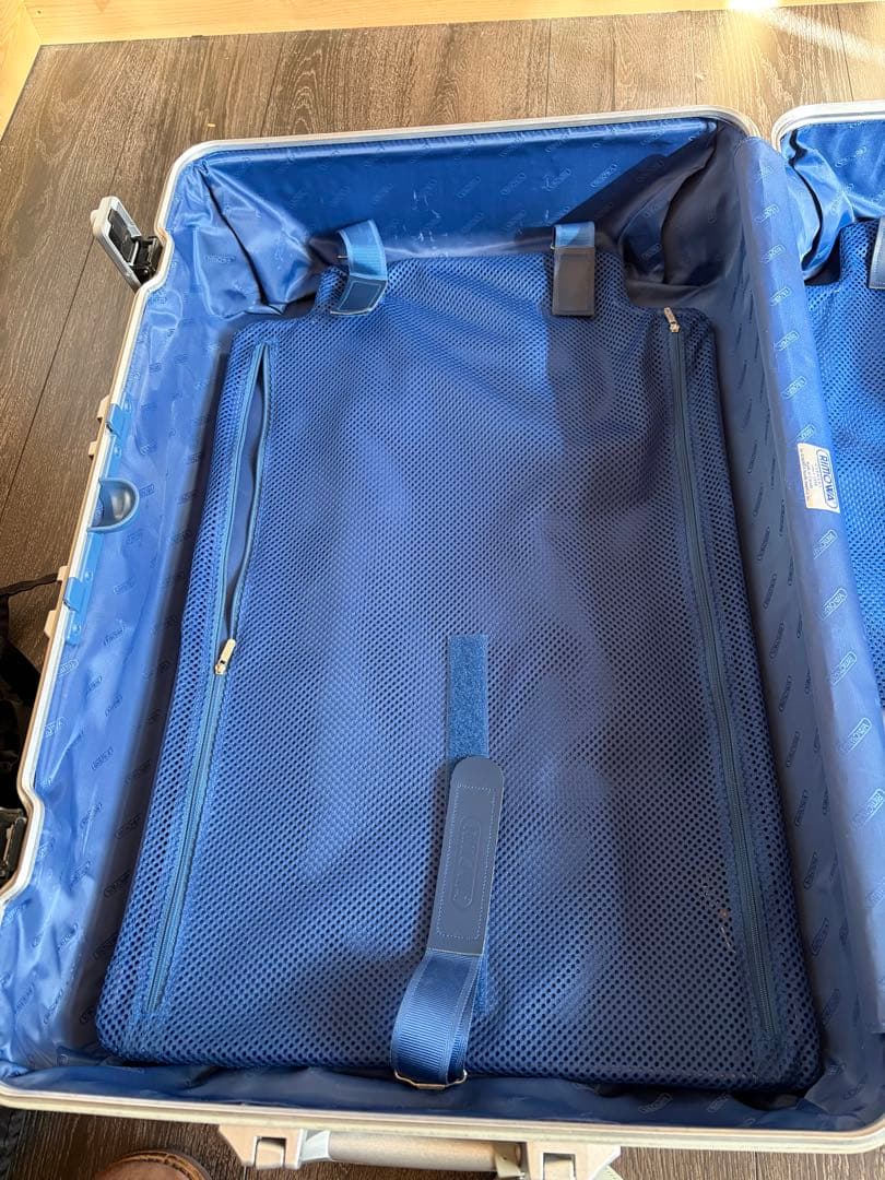 Rimowa スーツケース約92Ｌ・アルミTopasチェックインMサイズモデル