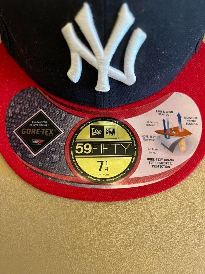 New Era 59FIFTY ネイビー/レッド 71/4キャップ ゴアテックス