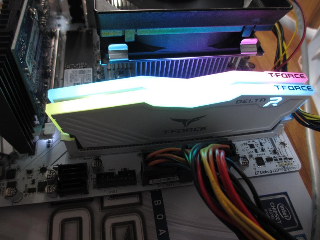 ル*イ様 /Team T-FORCE DELTA RGB 16GB Kit(2×