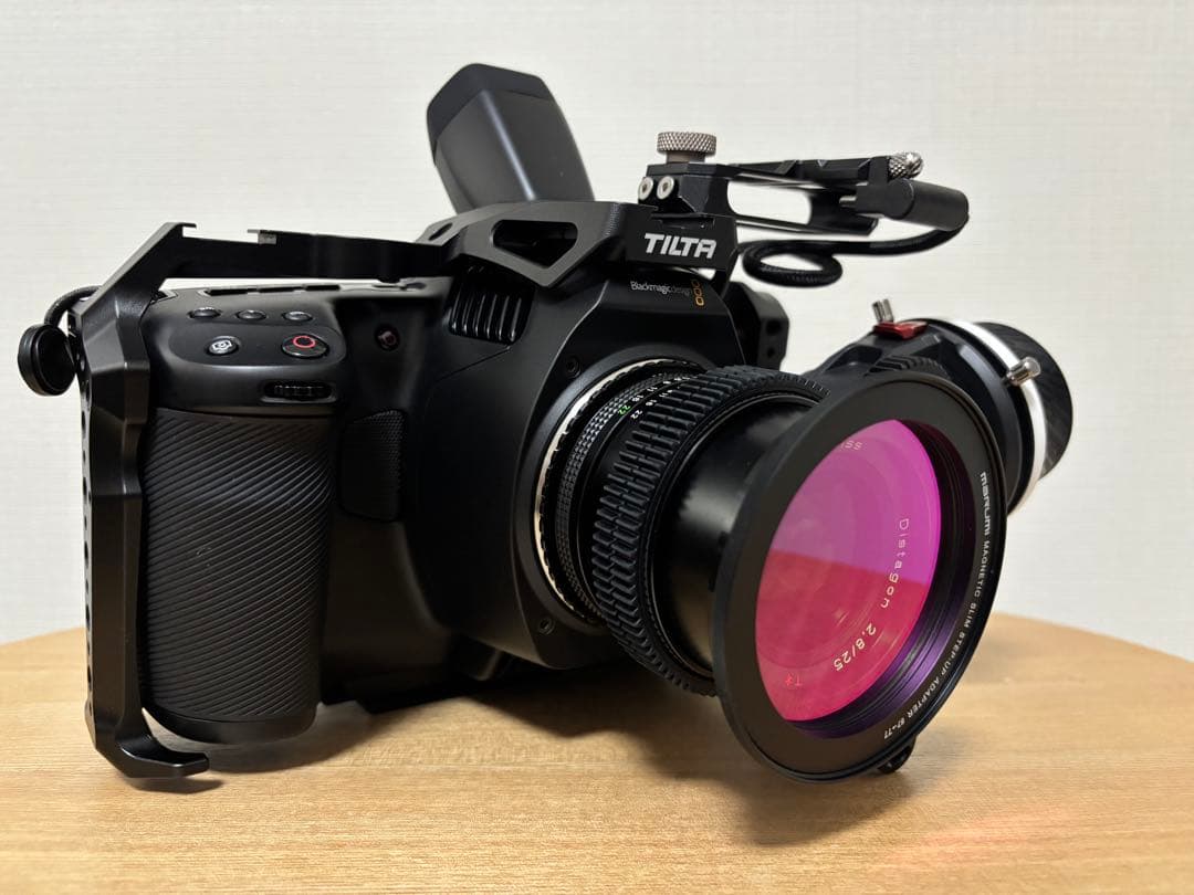 ベー Pocket Cinema Camera 6K G2 EVF付