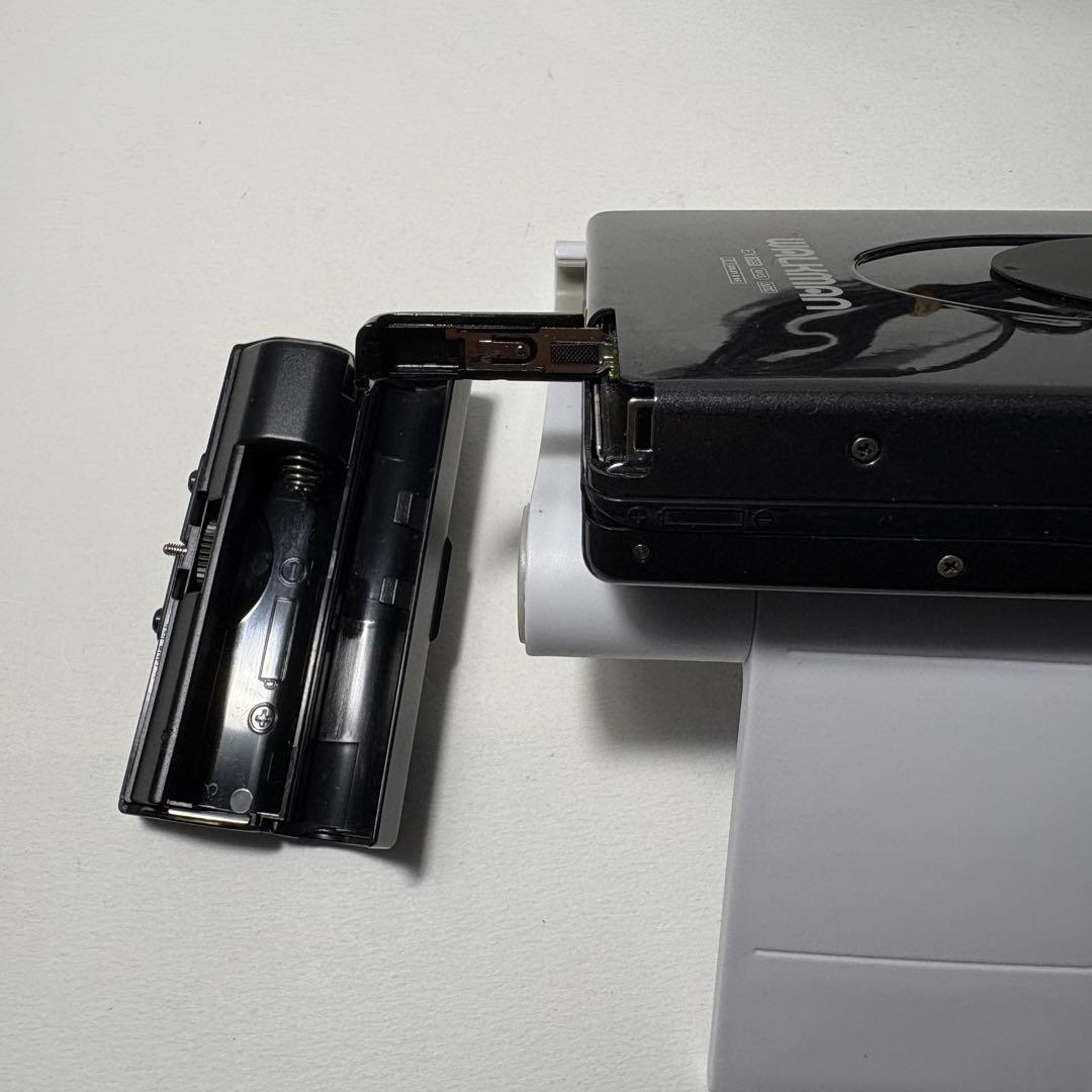 通電確認 SONY ラジオ機能付き カセットウォークマン WM-FX1