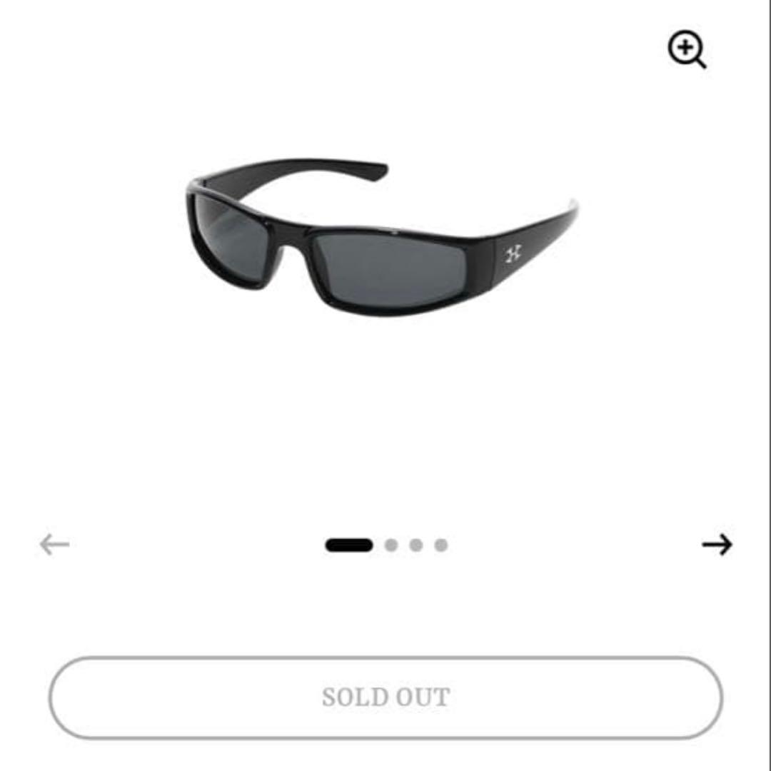 helix LOGO SUNGLASSES BLACK io着用