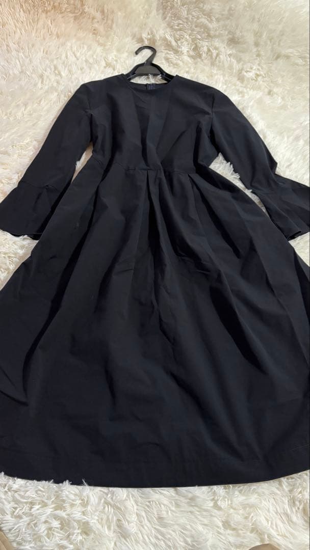 美品☆Ballsey ストレッチタフタ ボックスタックワンピース　ネイビー　34