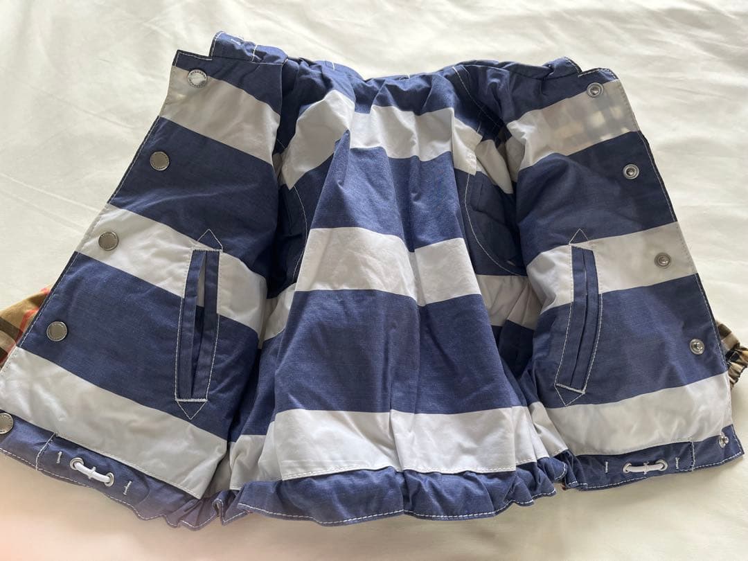 Burberry ベージュ チェック フード付きジャケット