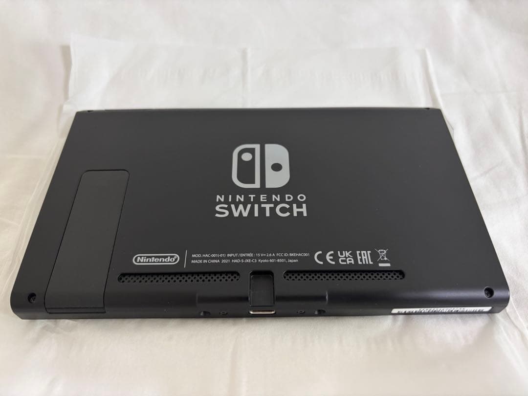 【美品】Nintendo Switch バッテリー強化モデル 本体 ＋ホリパッド