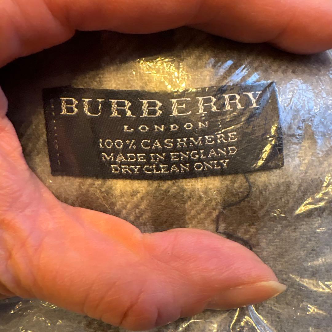 BURBERRY カシミヤ マフラー　クリーニング済み