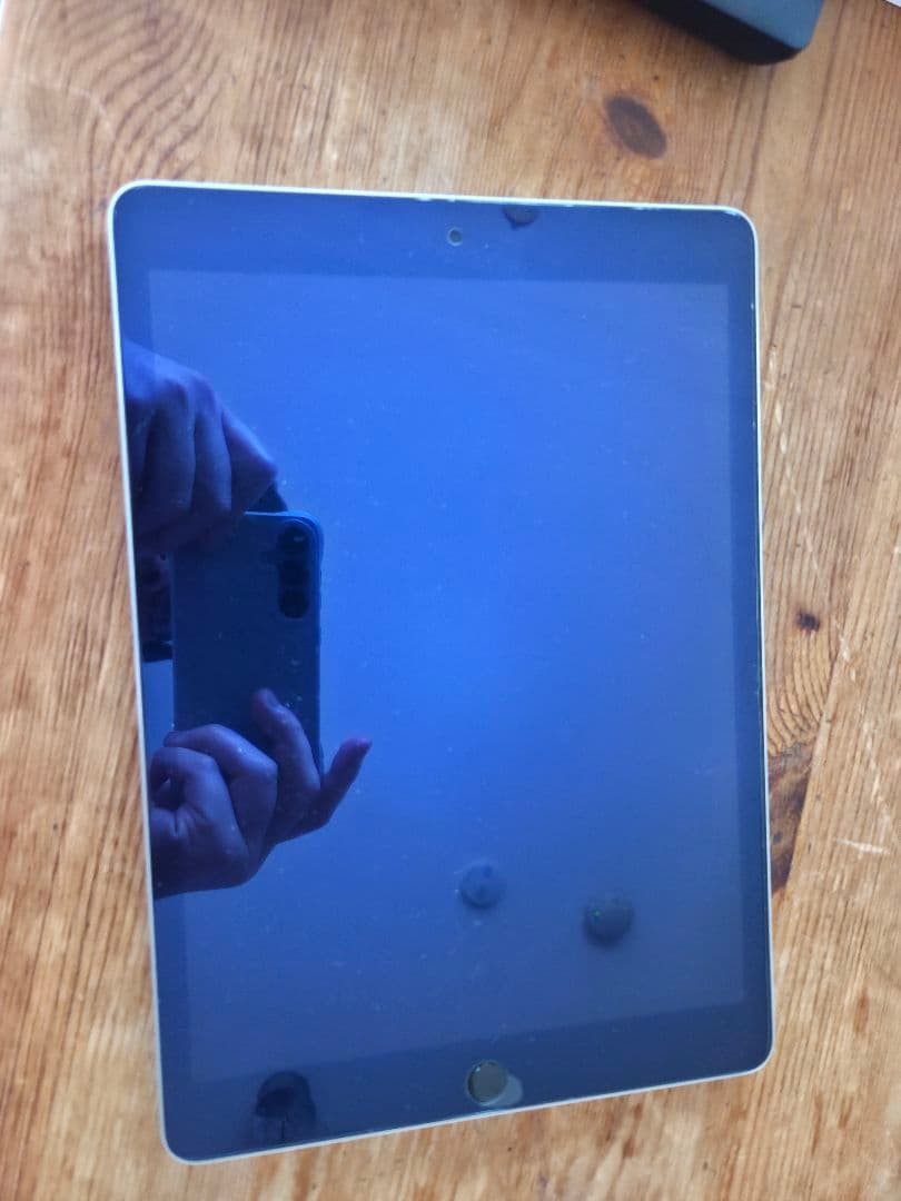 Apple iPad 第九世代 Wifiモデル 64GB