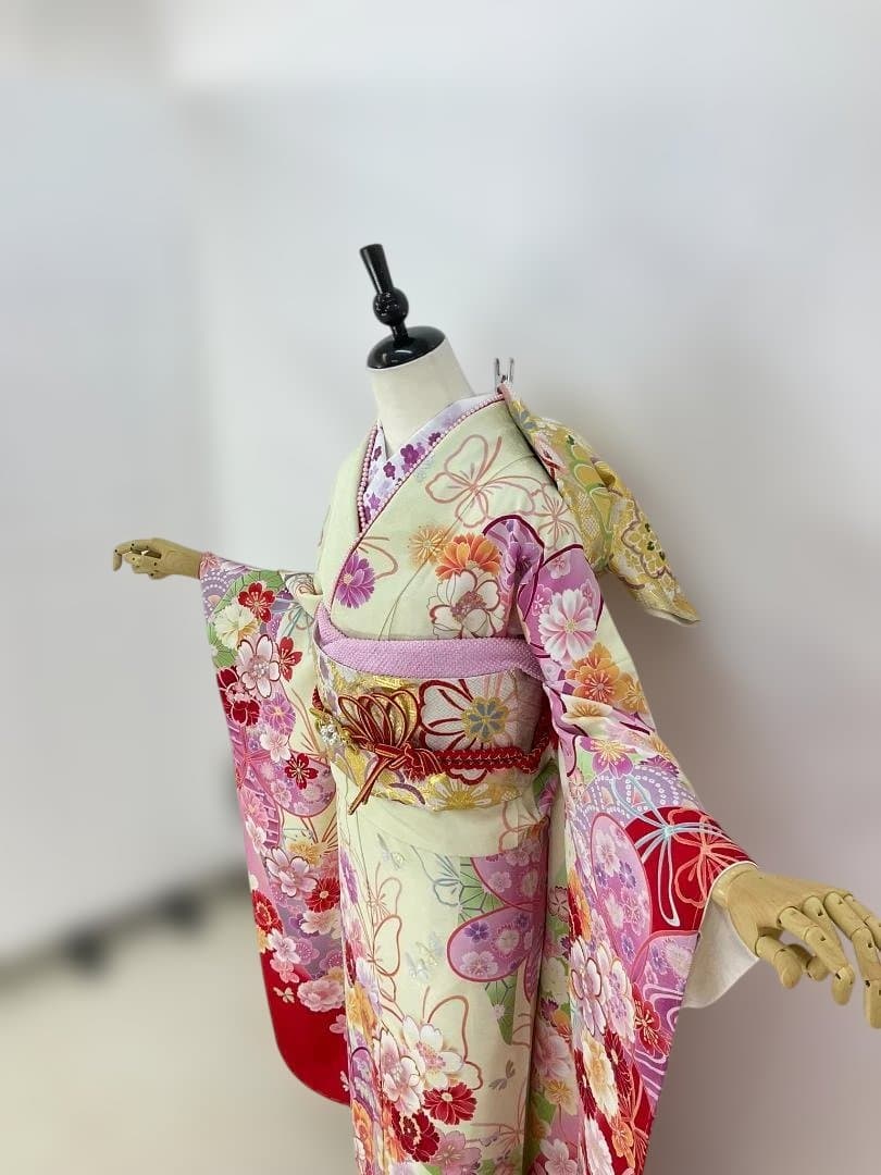 お振袖 クリーム×赤　トールサイズ　正絹　美品