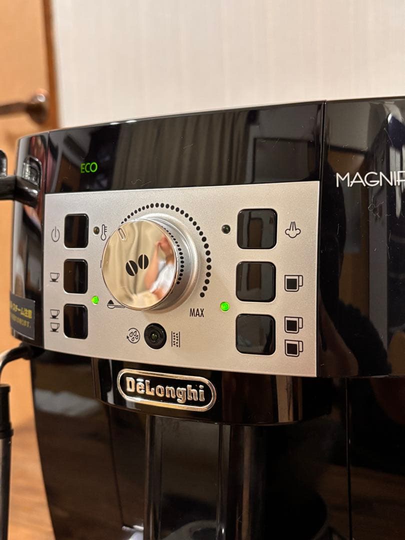 De'Longhi 全自動コーヒーマシン マグニフィカS ECAM22112B