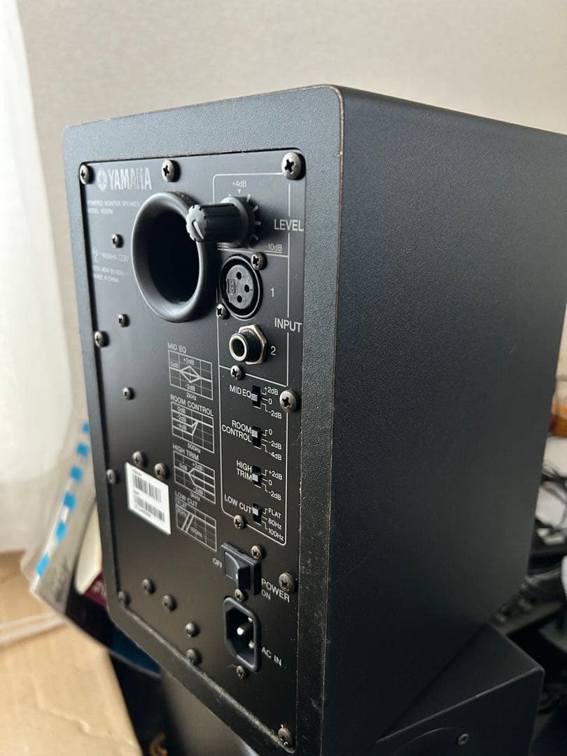 Yamaha スタジオモニタースピーカー HS50M インシュレーター付き