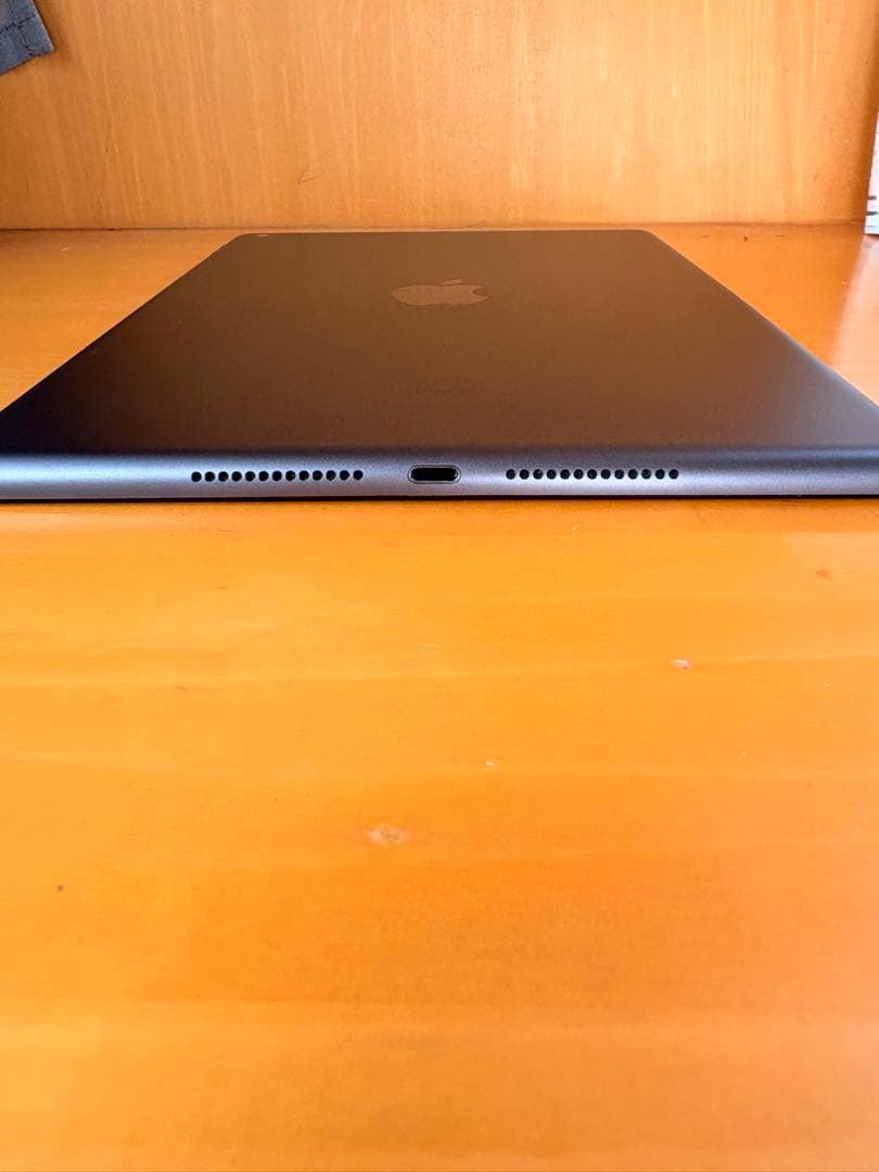 iPad 第8世代 32GB スペースグレイ Wi-Fiモデル