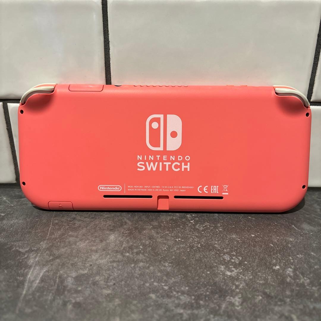 Switch Lite コーラル　スウィッチライト　Nintendo