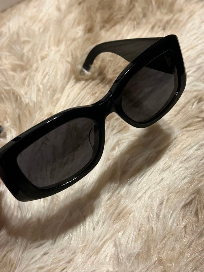 CELINE セリーヌ サングラス CL40282U モデル BLACK