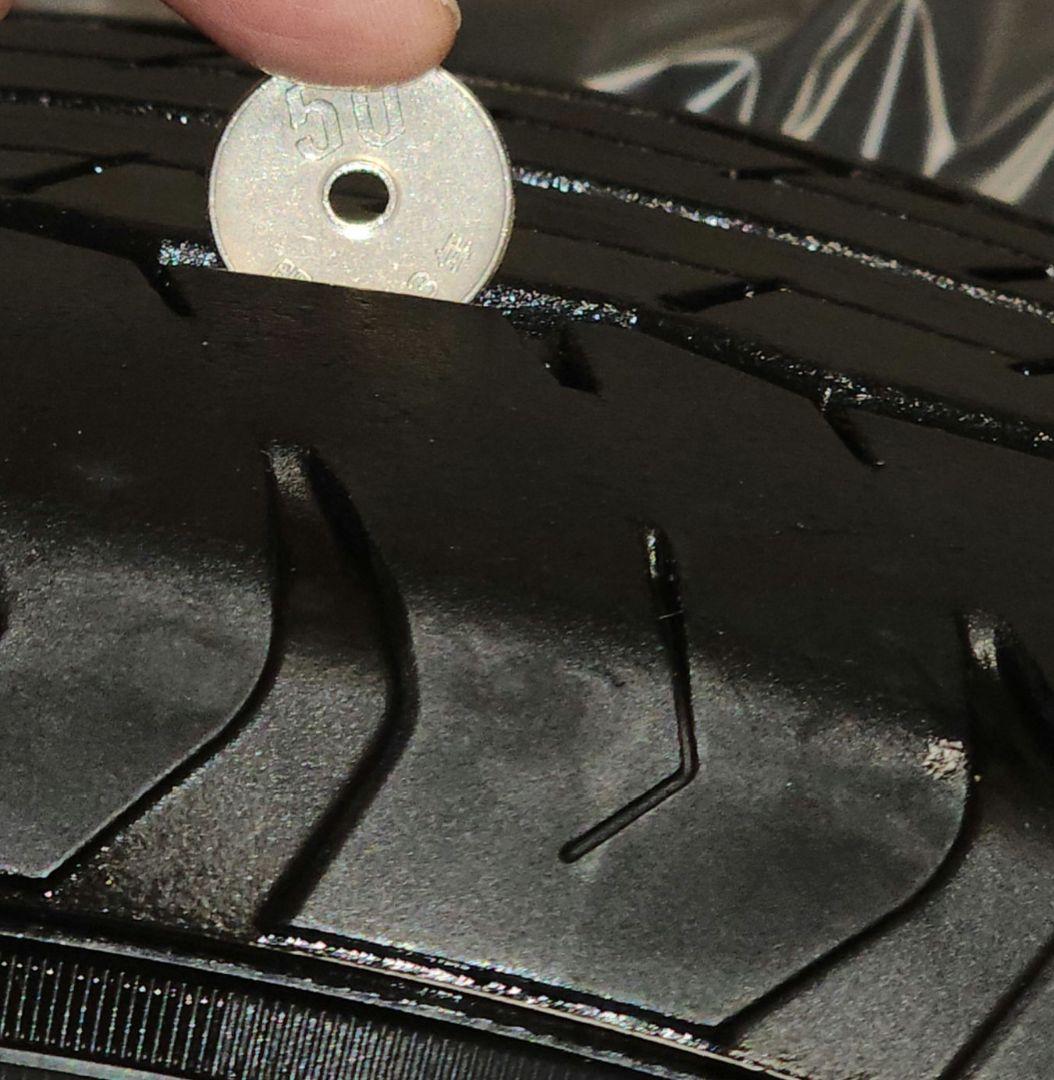 ダンロップ SP175N 195/80R15 4本 ハイエース純正タイヤのみ