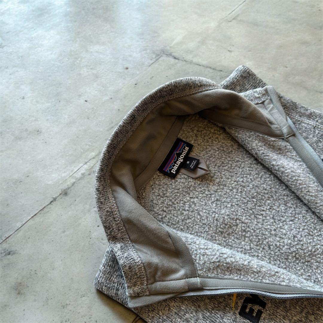 【美品】patagonia フリースベスト グレー　EY刺繍