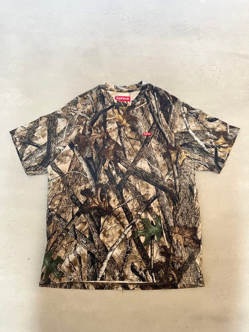 supremeリアルツリーTシャツsmall boxロゴ
