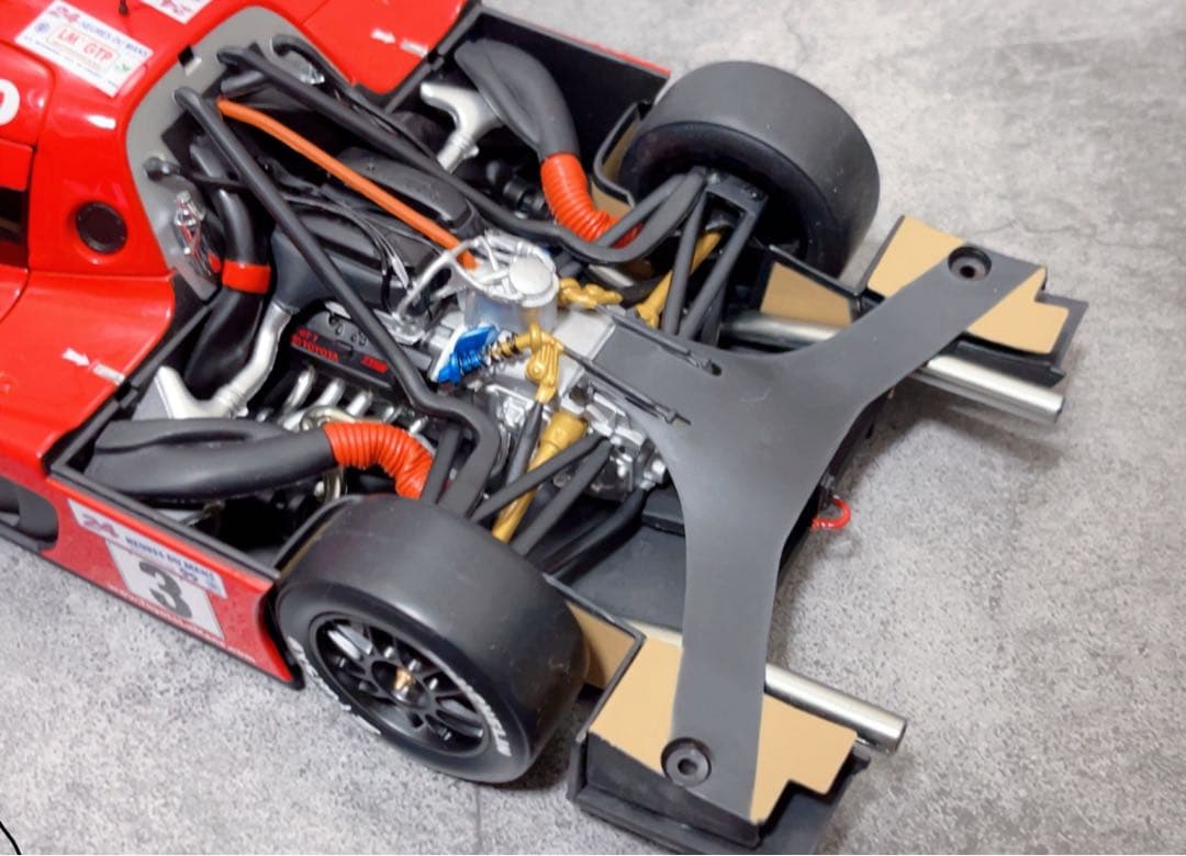 1/18 AUTOart トヨタ TS020 片山右京/鈴木利男/土屋圭市