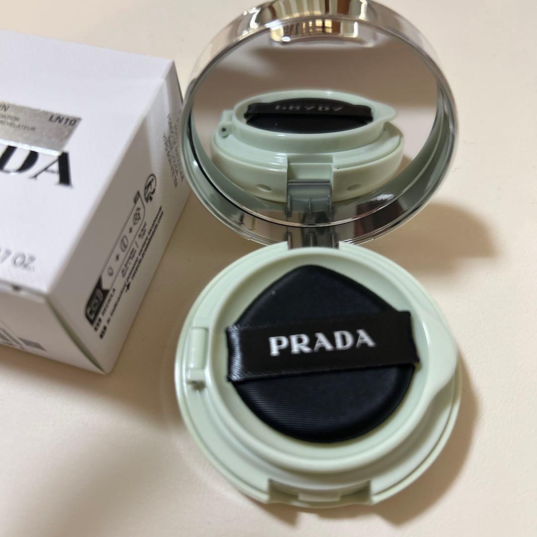 値下げ　PRADAセット　クッションファンデミニ　リップバームミニ　新品未使用