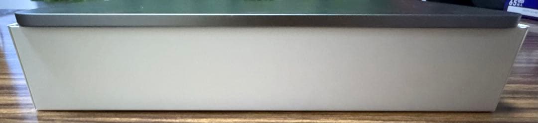 【美品】iPad Air M3 11インチ AC+付 箱有 充電器無