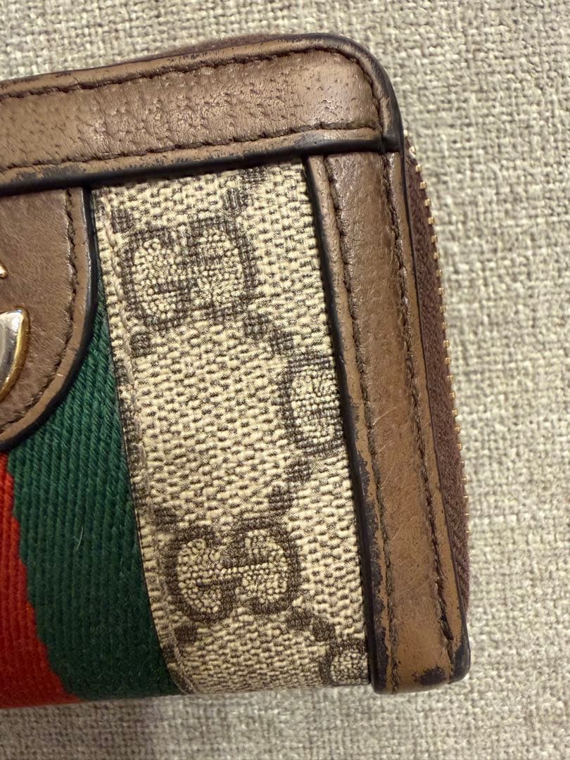 うさぎGUCCI オフディア 二つ折り財布 L字ファスナーGGパターン