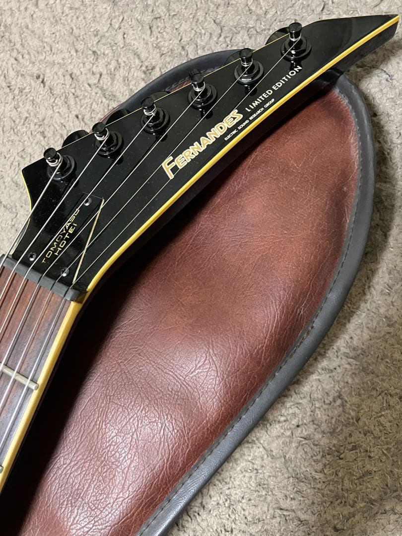 FERNANDES TEJ-95HT 布袋寅泰モデル　現状品