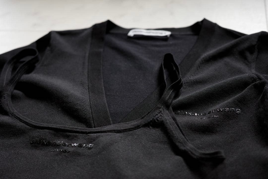 alexanderwang ロゴ入り 長袖クロップドトップ＆キャミソールセット