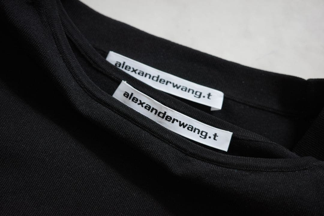 alexanderwang ロゴ入り 長袖クロップドトップ＆キャミソールセット