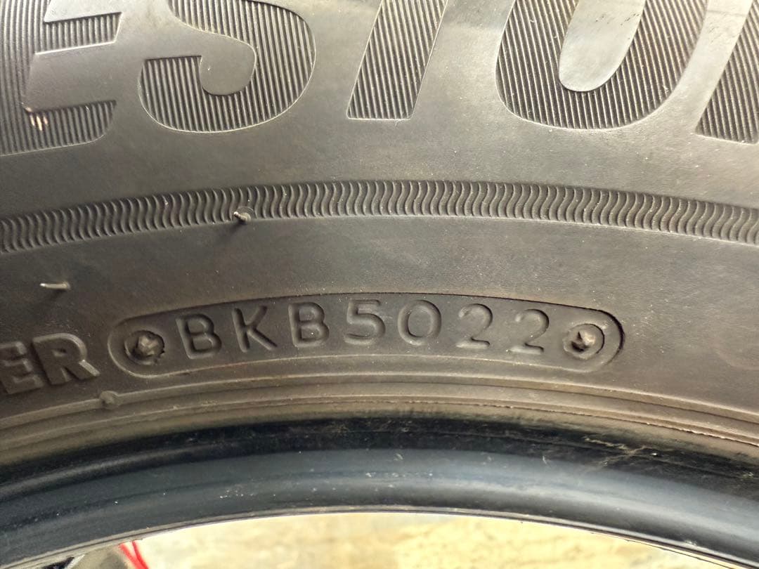 プルプル太郎ブリヂストンサマータイヤ215／60R17 96H深溝