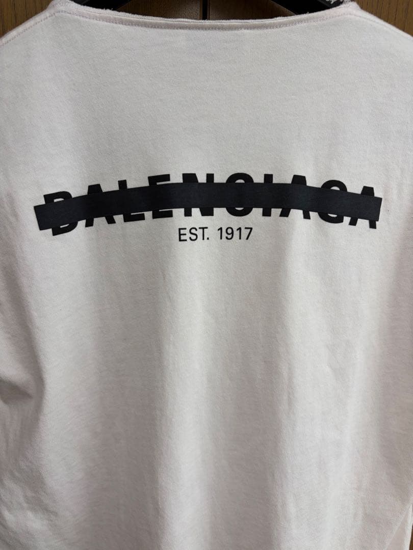 バレンシアガTシャツ　886番